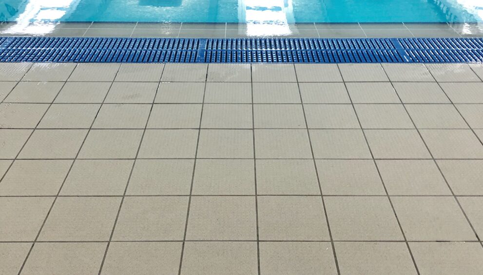 Leisure centre and lido operator enters administration